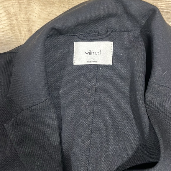 Wilfred Flowy Button Up - Picture 2 of 2